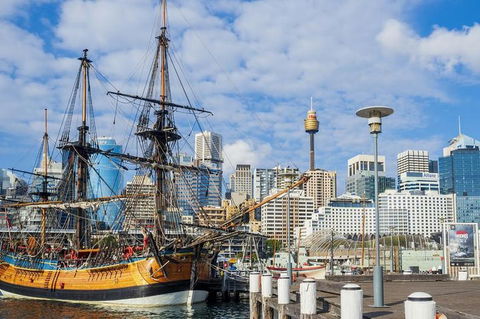 The Rocks & Darling Harbour With A Local: Private & Personalized - Sydneys Hotel 3