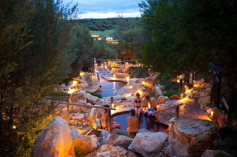 Peninsula Hot Springs Tour With Restaurant Lunch & Gondola Ride - Sydneys Hotel 2