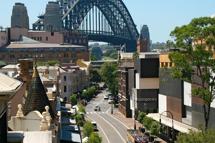  Sydneys Hotel