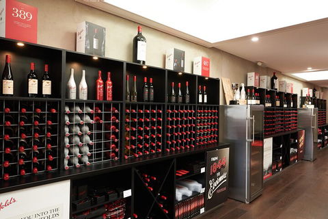 Penfolds Barossa Valley: Make Your Own Wine - Sydneys Hotel 2