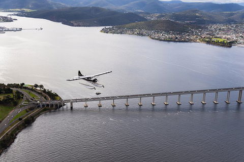 30-Minute Hobart Scenic Flight - Sydneys Hotel 0