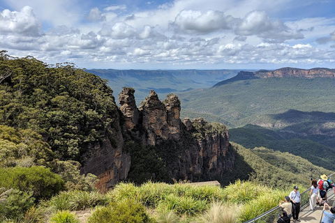 Blue Mountains Private Tour - Wild Kangaroos, Waterfalls And The Three Sisters - Sydneys Hotel 0