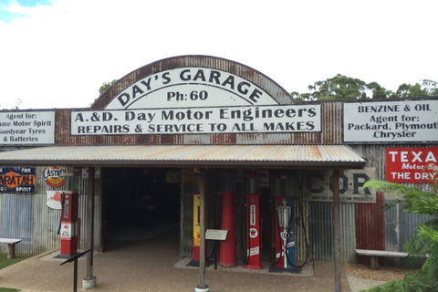 Private Tour To Paronella Park, Historic Village Herberton And Wild Life Wallaby - Sydneys Hotel 3