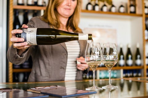 Kangaroo Island Gourmet Food And Wine 4WD Tour - Sydneys Hotel 0